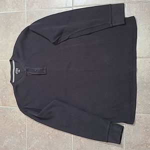 Izod waffle knit 2 button long sleeve men's shirt.  Size XL